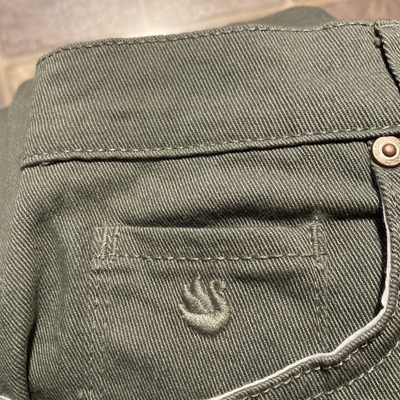 Gloria Vanderbilt Amanda Jeans size 12 Short - Picture 4 of 7